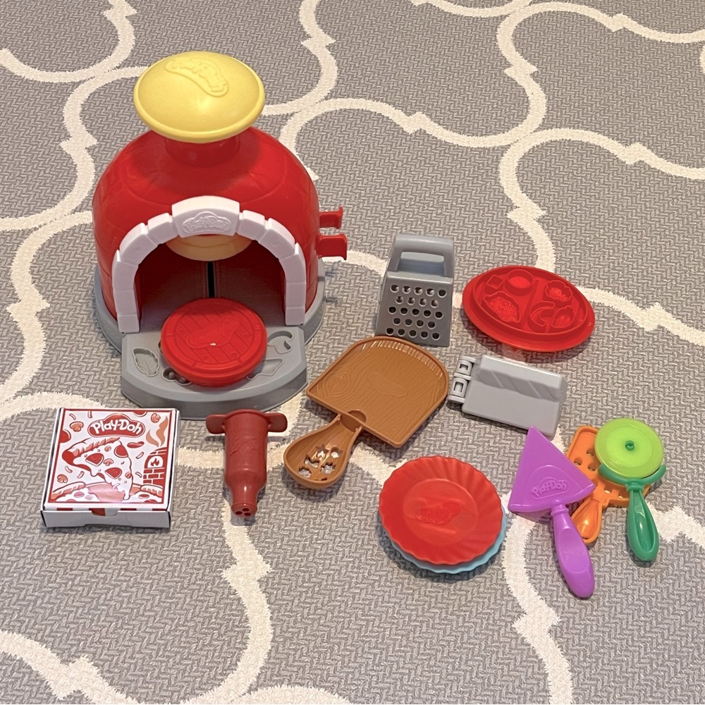 Set of 2 Play-Doh Play Set